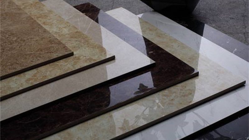 瓷砖胶包工包料，一袋多少钱？揭秘成本构成与选择要点